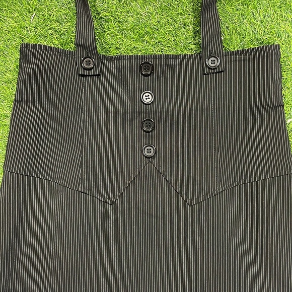 Black and white pinstriped pencil skirt with halter and slit in back. - Picture 3 of 4